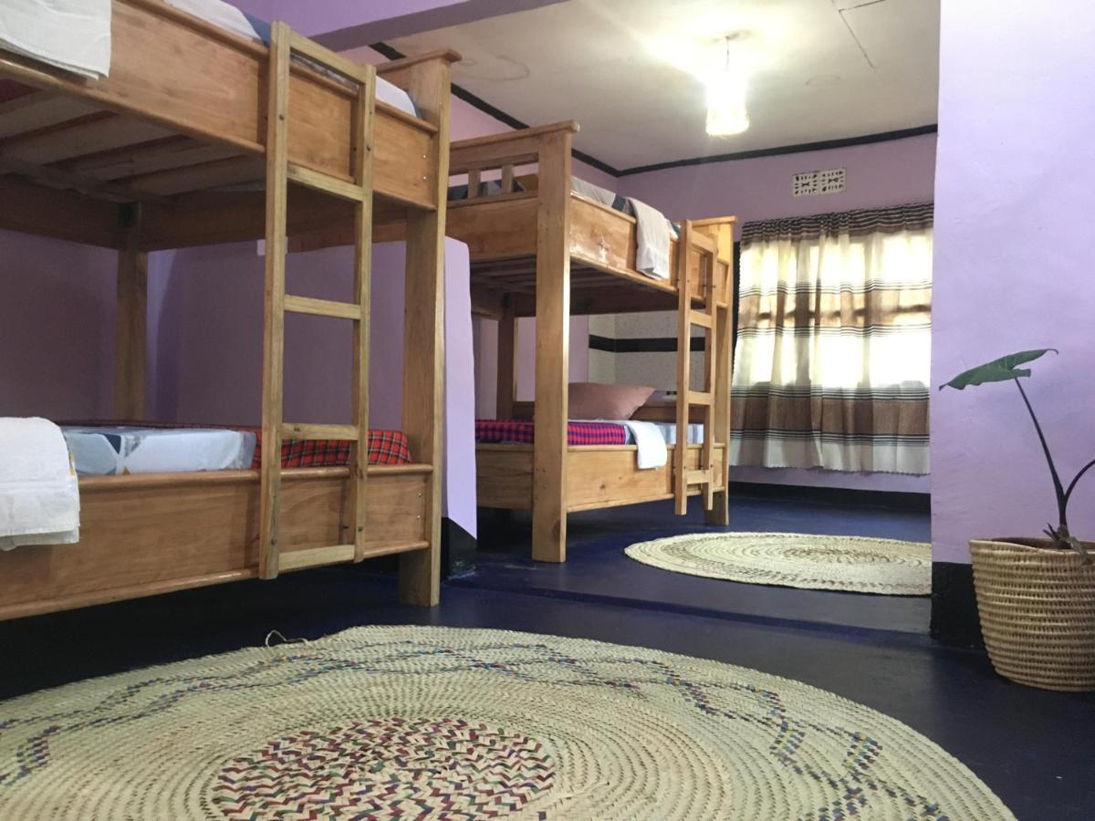 Ava Garden Backpackers Apartment Mto wa Mbu Luaran gambar