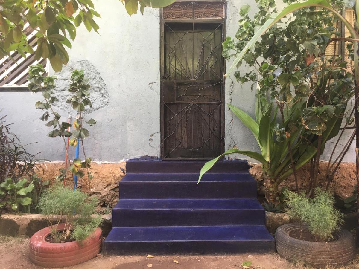 Ava Garden Backpackers Apartment Mto wa Mbu Luaran gambar