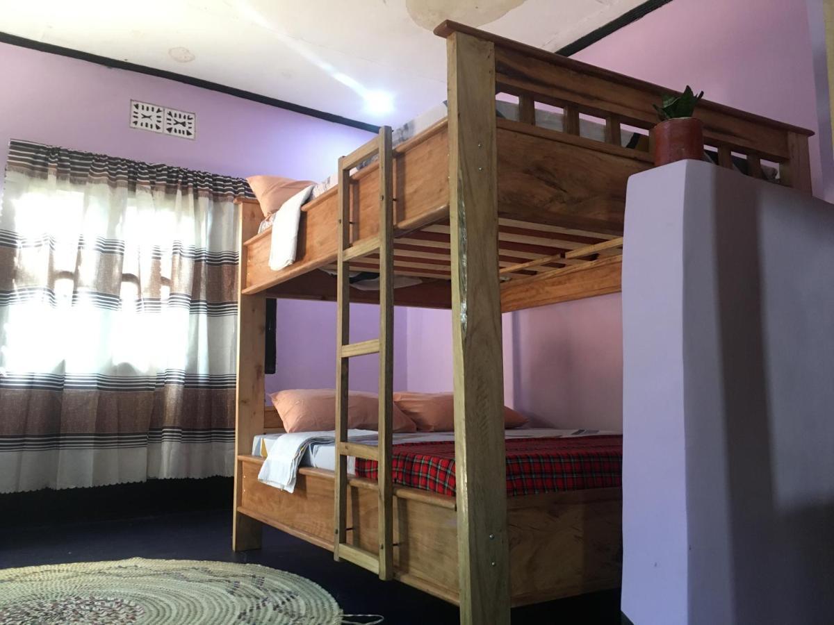 Ava Garden Backpackers Apartment Mto wa Mbu Luaran gambar