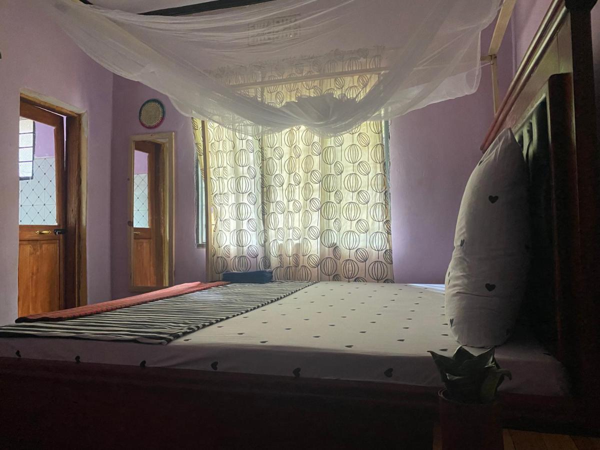 Ava Garden Backpackers Apartment Mto wa Mbu Luaran gambar