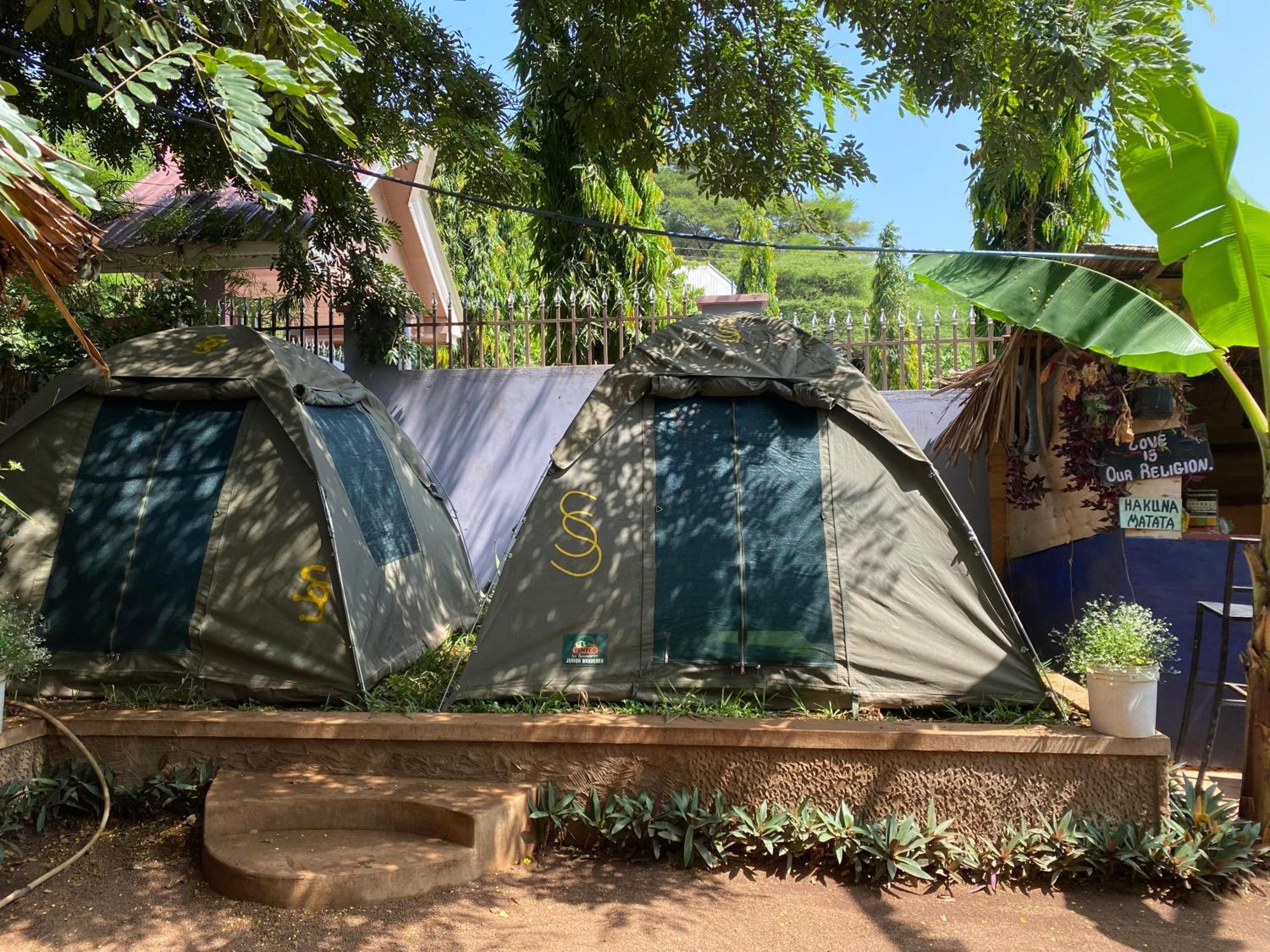 Ava Garden Backpackers Apartment Mto wa Mbu Luaran gambar